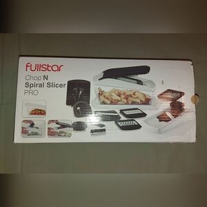 Black and White Chop 'N Spiral Slicer Pro